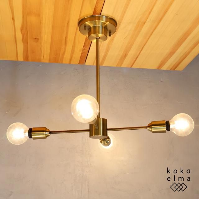 <img class='new_mark_img1' src='https://img.shop-pro.jp/img/new/icons14.gif' style='border:none;display:inline;margin:0px;padding:0px;width:auto;' />panasonic(パナソニック)で取り扱っていたLGB57441 シャンデリアです。真鍮を思わせる高級感のあるゴールドカラーのフレームから電球が四方に配置された、空間の主役になる天井照明。