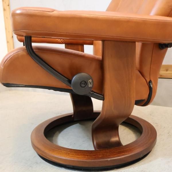 メルリツ　HR833 【本革スツール】 EKORNES 北欧ノルウェー製 HR833 【本革スツール】 EKORNES 北欧家具 ノルウェー製