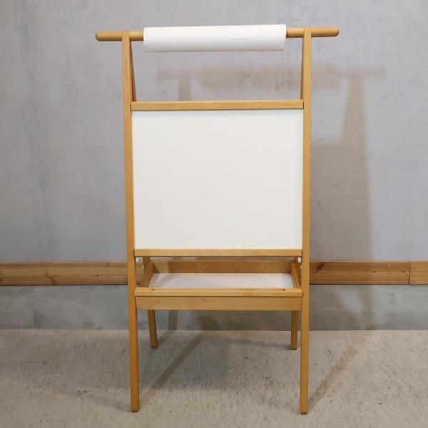 北海道旭川のメーカーcosine(コサイン)のお絵描きシェルフです