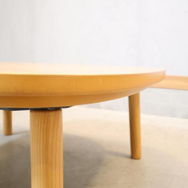 人気の無印良品(MUJI)のタモ材 正方形こたつテーブルです。木の