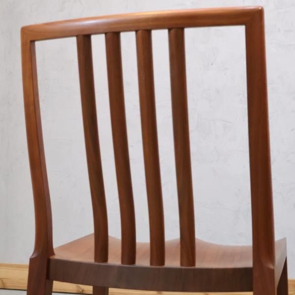 KAGURA(家具蔵)のウォールナット無垢材を使用したRESTA(レスタ