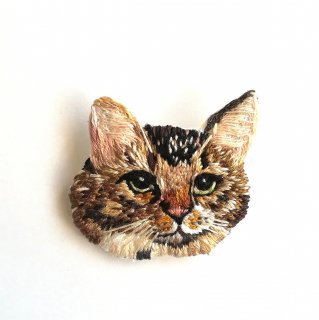 【オーダー品】猫ちゃんの刺繍ブローチ