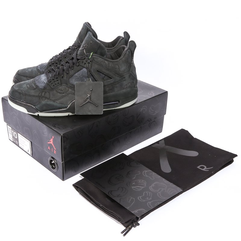 Air jordan hotsell kaws black