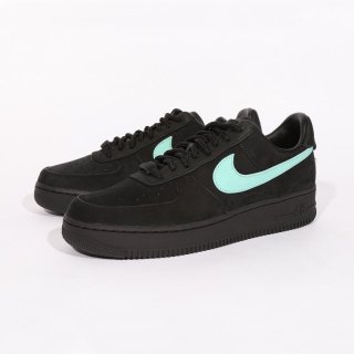 TIFFANY & CO. × NIKE<br>AIR FORCE 1 LOW<br>BLACK
