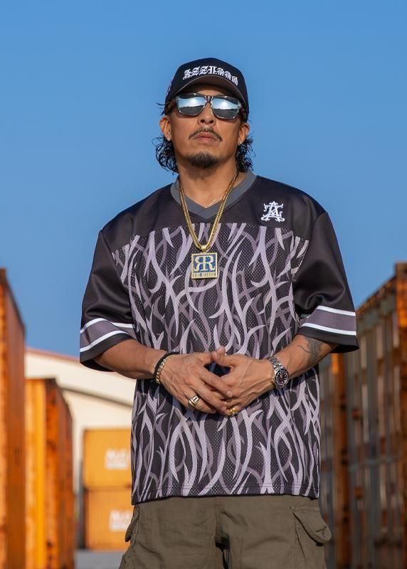 AZZURRO/NEWEST UNITED HIP HOP STORE AZZURRO/NEWEST UNITED HIP HOP STORE
