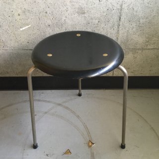 Arne Jacobsen  Dot stool  A designed for Fritz Hansen