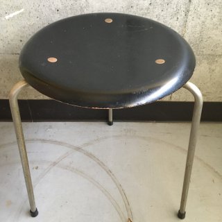 Arne Jacobsen  Dot stool B designed for Fritz Hansen