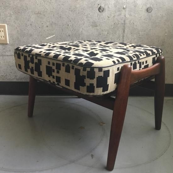 オットマン 『GE240S チーク』、ハンス・ウェグナー、GETAMA - 北欧