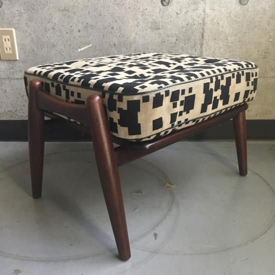 オットマン 『GE240S チーク』、ハンス・ウェグナー、GETAMA - 北欧