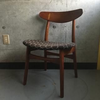 ������ ��CH30�� designed by Hans J. Wegner for Carl Hansen & Son