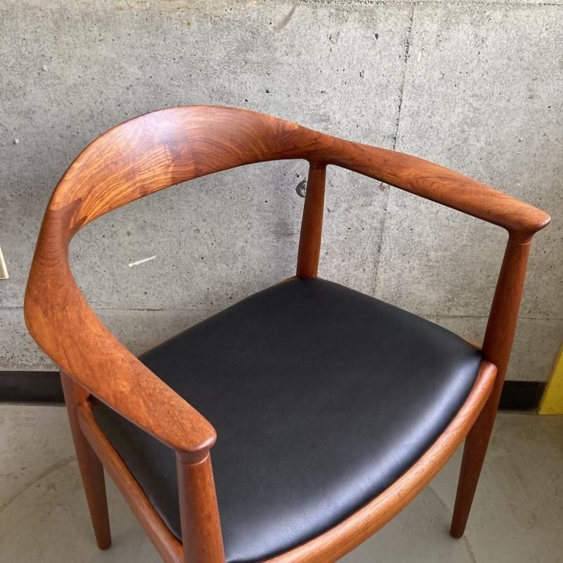 Hans J. Wegner, 『The Chair』, Johannes Hansen, Denmark Hans J. Wegner, 『The Chair』, Johannes Hansen, Denmark