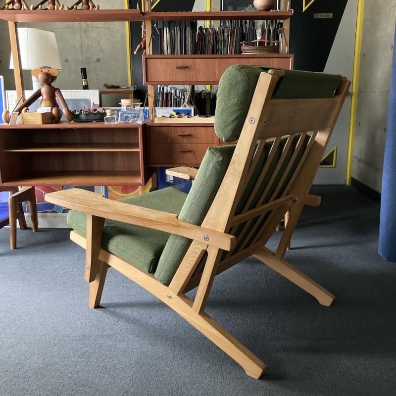 Hans J. Wegner, Easy Chair『GE-375』 Oak, GETAMA, Denmark Hans J. Wegner, Easy Chair『GE-375』 Oak, GETAMA, Denmark