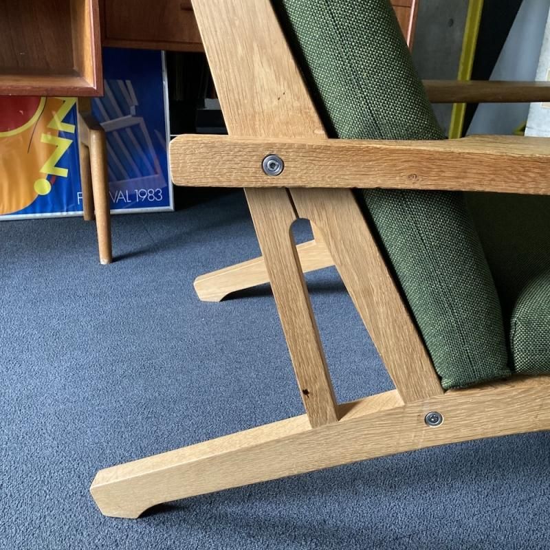 Hans J. Wegner, Easy Chair『GE-375』 Oak, GETAMA, Denmark Hans J. Wegner, Easy Chair『GE-375』 Oak, GETAMA, Denmark