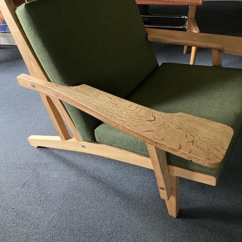 Hans J. Wegner, Easy Chair『GE-375』 Oak, GETAMA, Denmark Hans J. Wegner, Easy Chair『GE-375』 Oak, GETAMA, Denmark