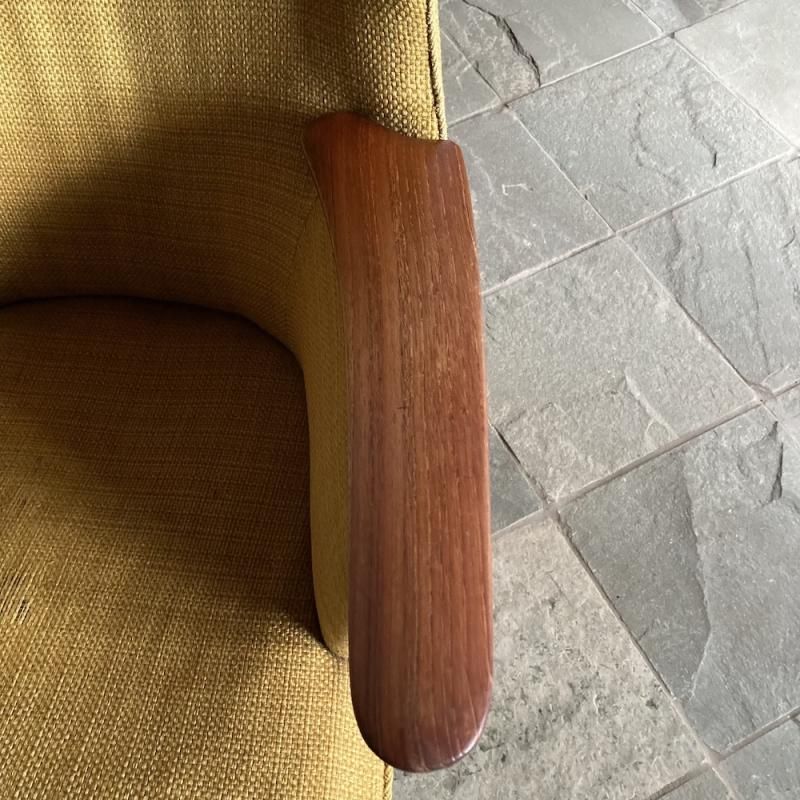 Hans J. Wegner, Mama Bear Chair AP27 | AP Stolen, Denmark