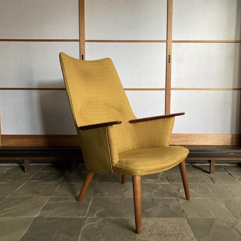 Hans J. Wegner, Mama Bear Chair AP27 | AP Stolen, Denmark Hans J. Wegner, Mama Bear Chair AP27 | AP Stolen, Denmark