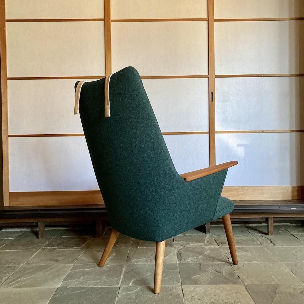 Hans J. Wegner, Mama Bear Chair『AP-27』, AP Stolen, Denmark Hans J. Wegner, Mama Bear Chair『AP-27』, AP Stolen, Denmark