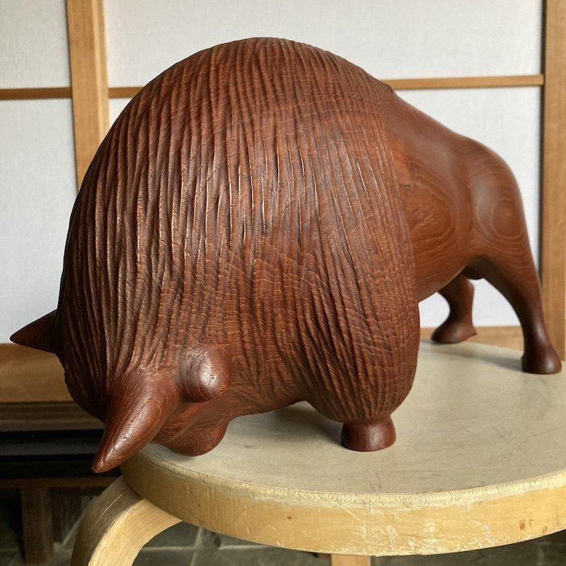 Danish Carved Bison Teak | Vintage Home Decor - 北欧家具 hisagu
