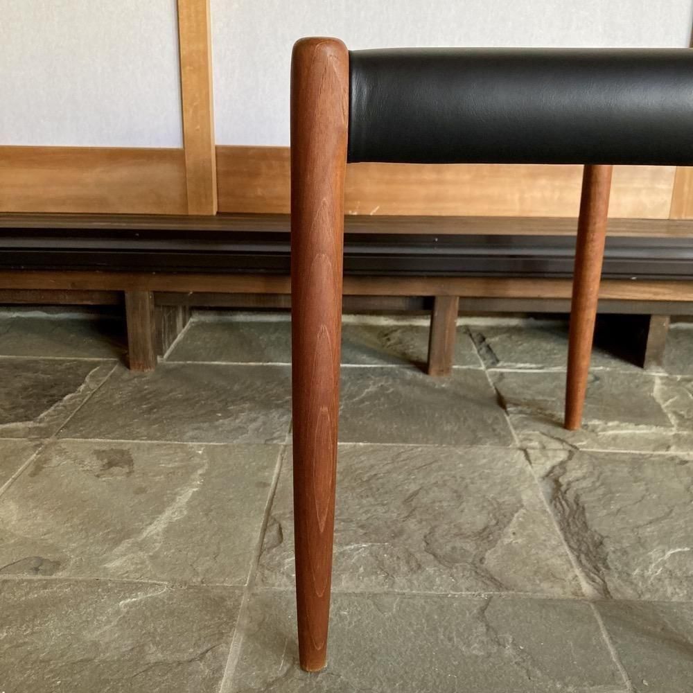 JL Moller スツール | NO80A チーク - 北欧家具 hisagu JL Moller スツール | NO80A チーク - 北欧家具 hisagu