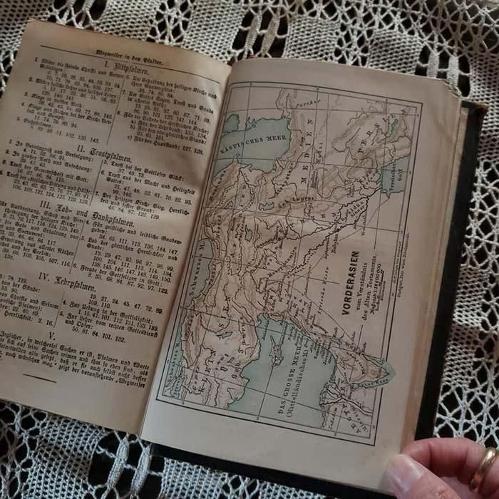 聖書・ドイツ・蚤の市・アンティーク・1896年 | 旅するレトロ 聖書・ドイツ・蚤の市・アンティーク・1896年 | 旅するレトロ