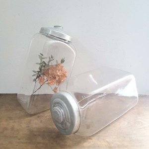 昭和レトロガラス瓶・ふた付き・古道具・レトロ雑貨