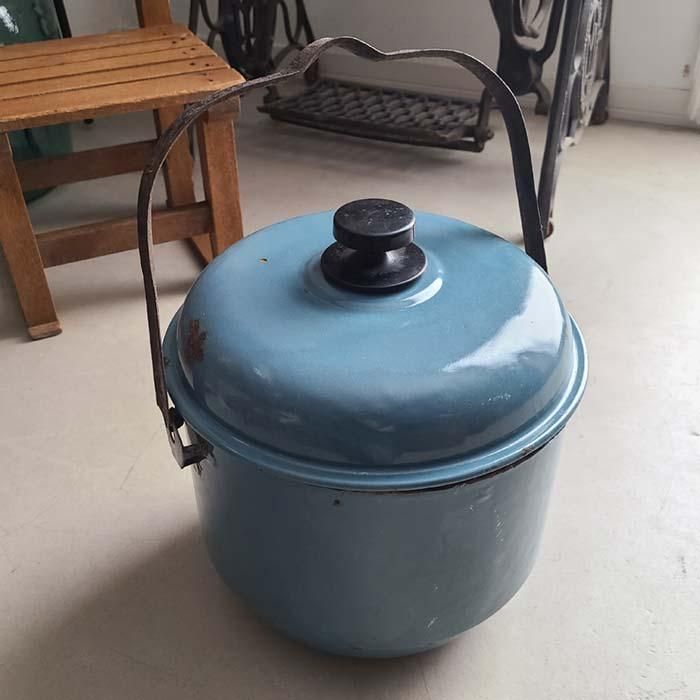 ホーロー　レトロ　昭和　タンク　バケツ　蛇口付き　ブドウ ホーローレトロ昭和タンクバケツ蛇口付きブドウ