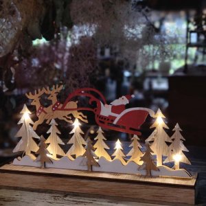 クリスマスの森・LEDライト・サンタとトナカイ・クリスマス限定品・イルミネーション