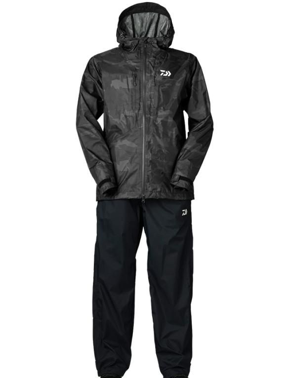 美品　DAIWA レインマックスM ブラック/レッド/カモフラ　レインスーツ DAIWA（釣り） ダイワ レインマックスレインスーツ DR-3822