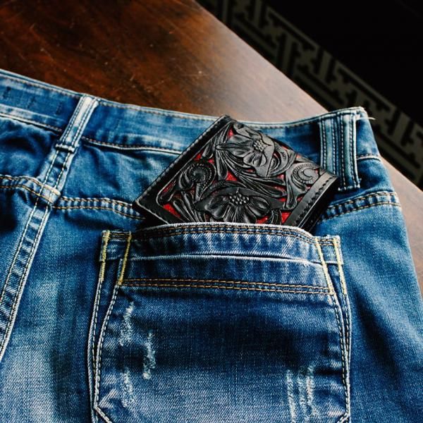 カービングショートウォレット/透かし彫り二つ折り財布/レッド カービングショートウォレット/透かし彫り二つ折り財布/レッド