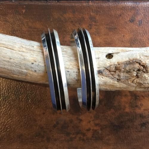 Tom Hawk “Silver Double-Line Bangle Tom Hawk “Silver Double-Line Bangle