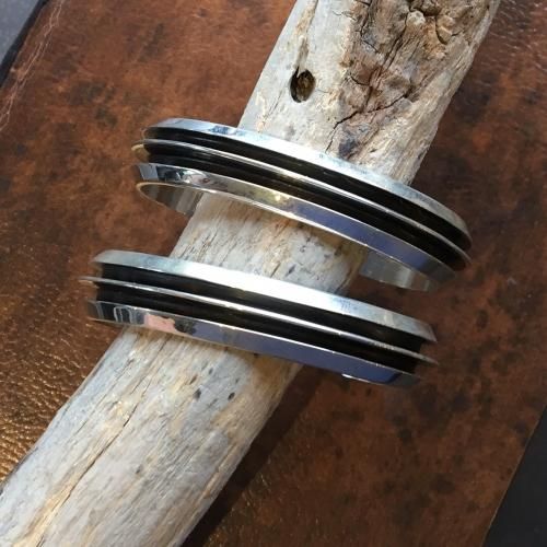 Tom Hawk “Silver Double-Line Bangle Tom Hawk “Silver Double-Line Bangle