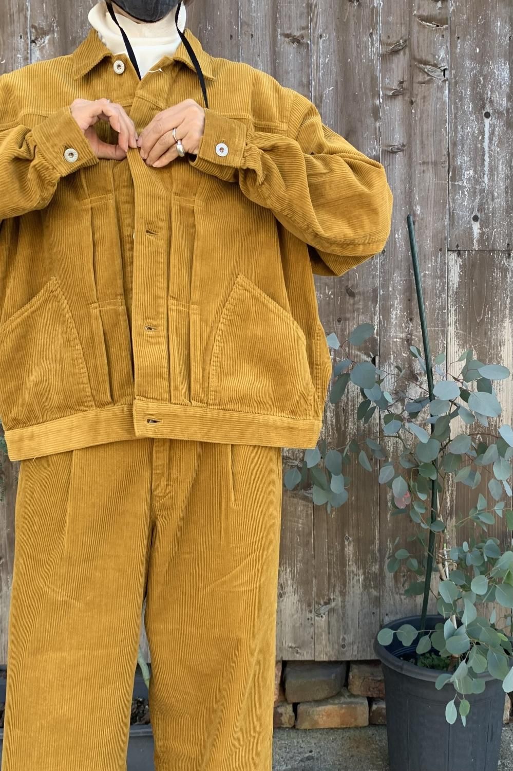H.UNIT “Corduroy crownsize trousers” - Tribeca H.UNIT “Corduroy crownsize trousers” - Tribeca