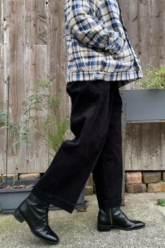 H.UNIT “Corduroy crownsize trousers” - Tribeca