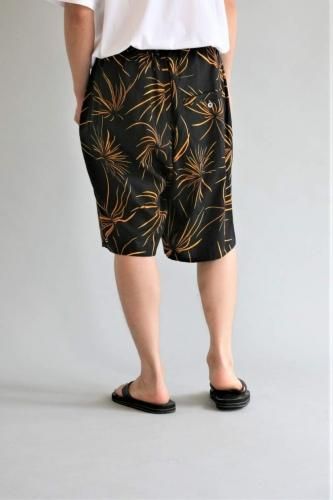 ANACHRONORM 花火柄ショーツ ANACHRONORM “FIREWORKS ROOM EASY SHORTS” - Tribeca