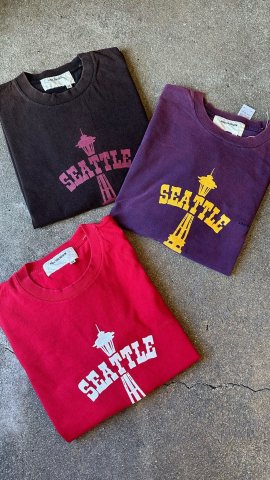 ANACHRONORM SPACE NEEDLE DAMAGED L/S T-S