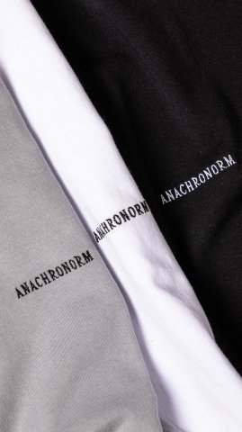 ANACHRONORM STANDARD EMB S/S T-S
