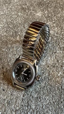 VAGUE WATCH Co. 