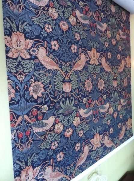 ロールスクリーン　ウィリアムモリス　いちご泥棒柄ジャガード織りオイスターグレー william-morris-strawberry-