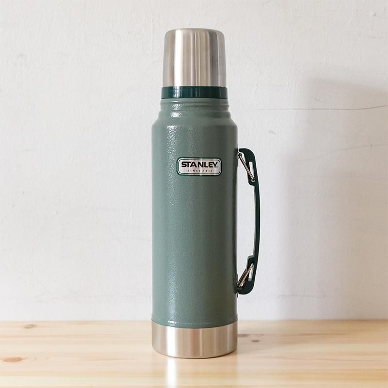 Stanley スタンレー クラシック真空ボトル 1l 商いや 山田のネット通販 仙台の文房具とドイツの木のおもちゃお店 Stanley スタンレー クラシック真空ボトル 1l 商いや 山田のネット通販 仙台の文房具とドイツの木のおもちゃお店