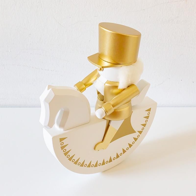 HoDreWa Legler レグラー 木馬に乗ったくるみ割り人形 騎兵 白×ゴールド 21cm - 商いや 山田のネット通販 | 仙台の文房具とドイツの木のおもちゃお店