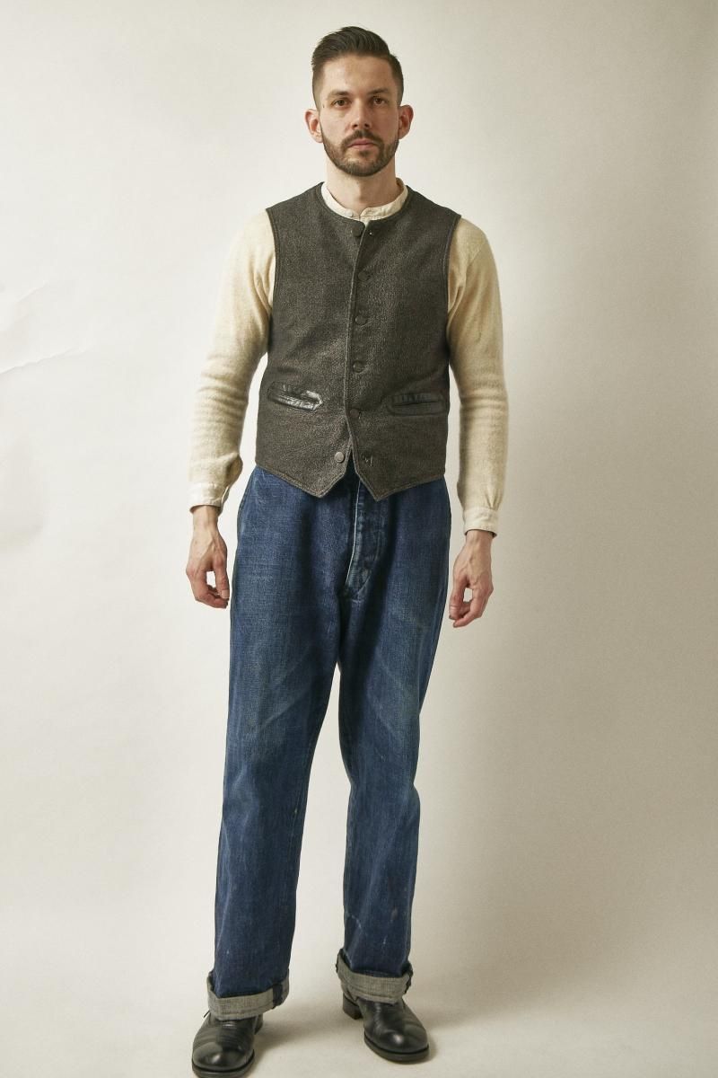 RAGTIME CIVILIAN DECK VEST HEATHER BLACK AND GRAY COTTON