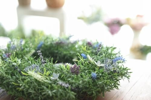 ラベンダーと小花のリースL
