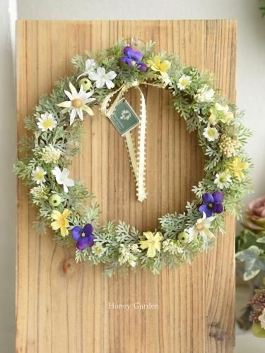 可憐なリース・すみれ - honeygarden