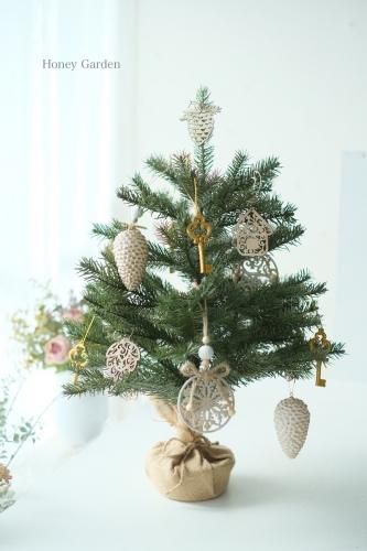 クリスマスツリーとオーナメントのセット