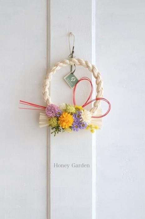 白いラタンのお飾り　<img class='new_mark_img2' src='https://img.shop-pro.jp/img/new/icons61.gif' style='border:none;display:inline;margin:0px;padding:0px;width:auto;' />