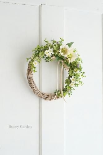 クリスマスローズの花かんむりリース