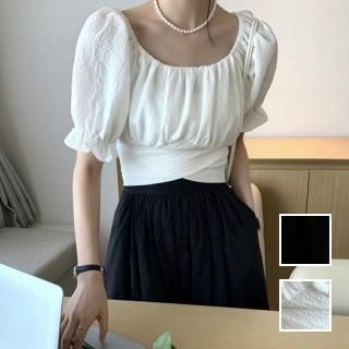 韓国 ファッション トップス Tシャツ カットソー 春 夏 カジュアル PTXN842  背中見せ リボン オフショル パフスリーブ オルチャン シンプル 定番 セレカジ