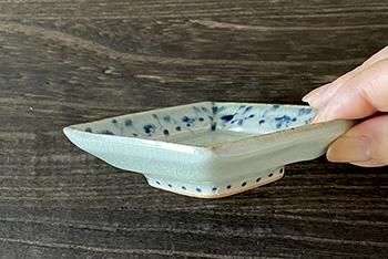 石井桃子　食器　お皿　ひし形 ひし形皿｜花唐草紋｜陶器｜石井桃子｜和食器通販｜うちる｜和