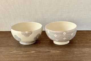 ひつじのてしごと　前田祥子さん クロス　フリーカップ　セット 前田祥子（ひつじのてしごと） フリーカップ／ホワイト×グレー花