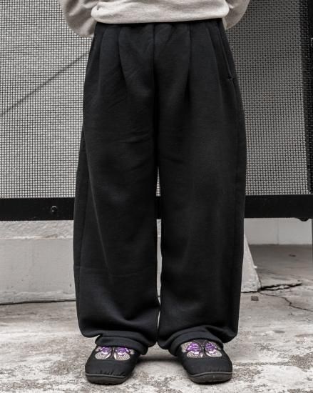DEAD STOCK” HEAVY WEIGHT Wilson Oversized Tuck Sweat Pants DEAD STOCK” HEAVY WEIGHT Wilson Oversized Tuck Sweat Pants